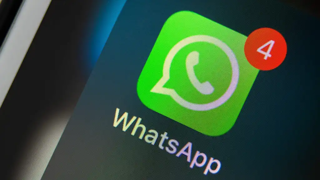 How e-commerce companies can use WhatsApp to increase customer engagement